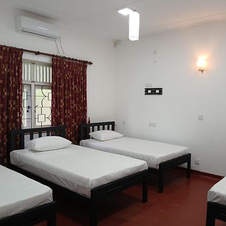 Kandy Twin Hostel エクステリア 写真